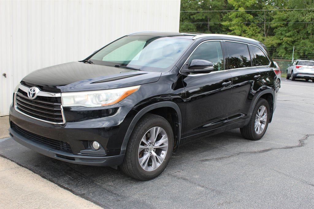 2015 Toyota Highlander - $12,800