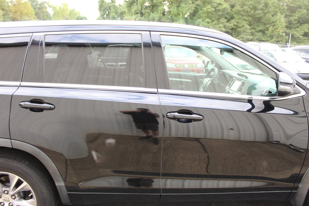 2015 Toyota Highlander - $12,800