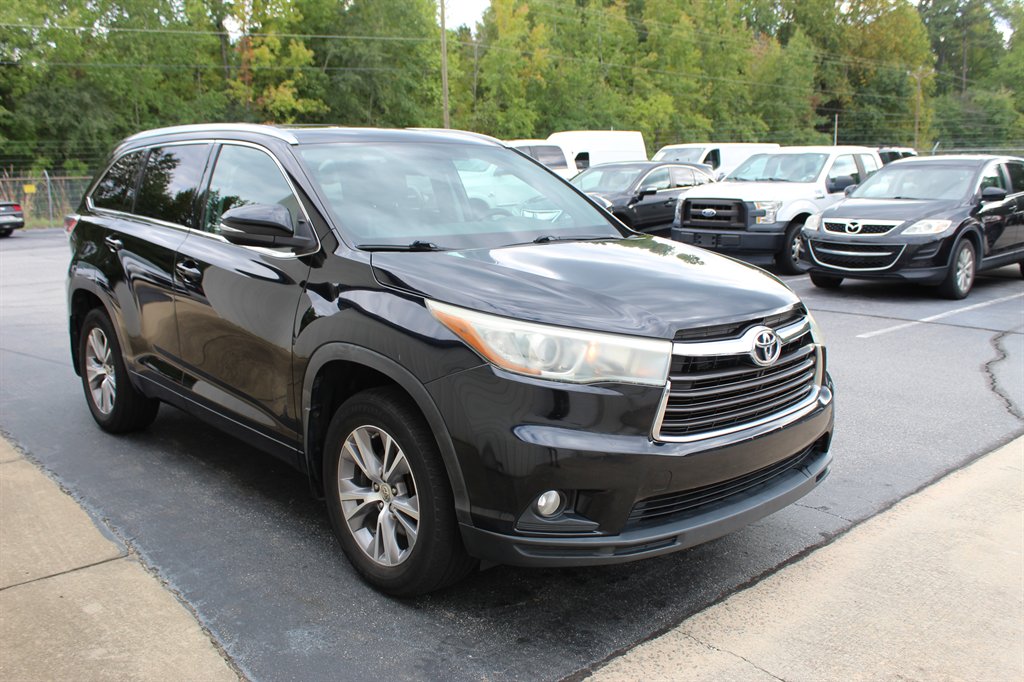 2015 Toyota Highlander - $12,800