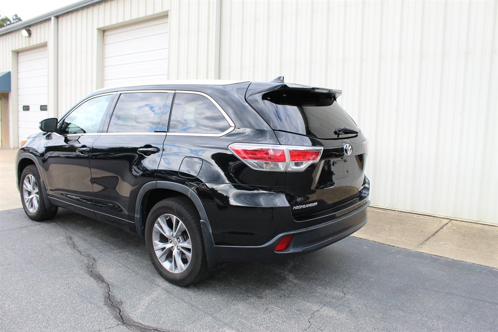 2015 Toyota Highlander - $12,800