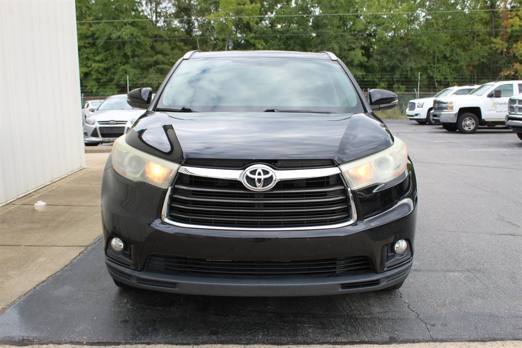 2015 Toyota Highlander - $12,800