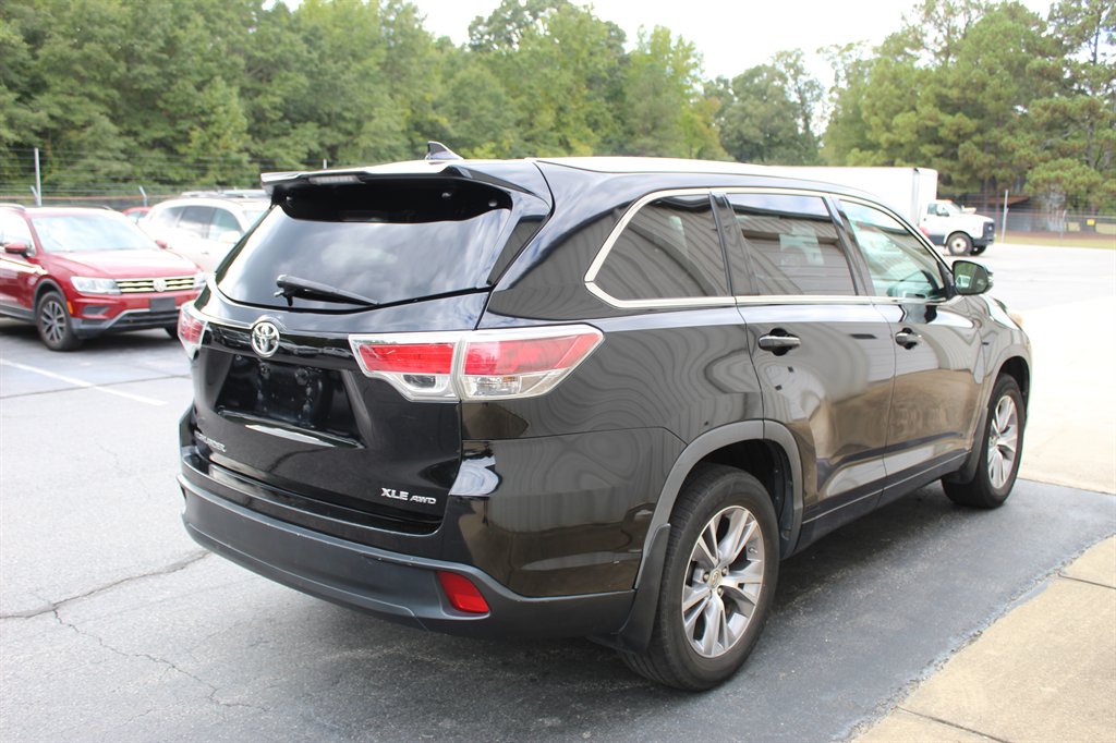 2015 Toyota Highlander - $12,800