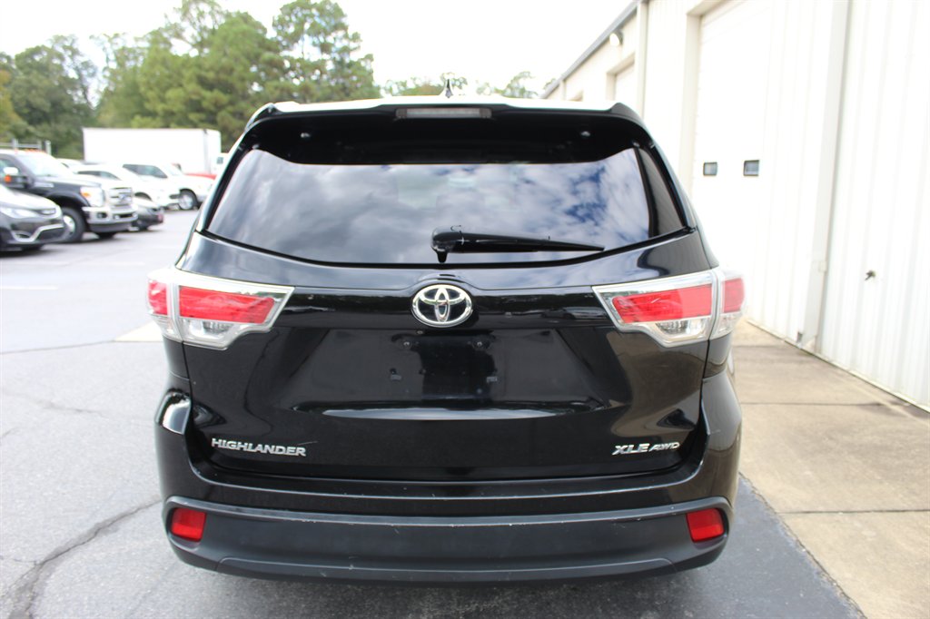 2015 Toyota Highlander - $12,800
