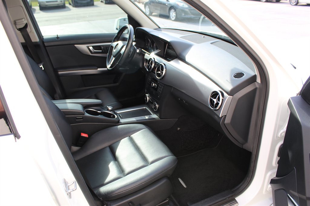 2015 Mercedes-Benz GLK-Class - $12,900