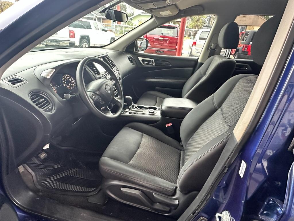 2019 Nissan Pathfinder Platinum photo