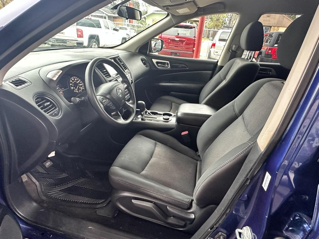 2019 Nissan Pathfinder Platinum photo