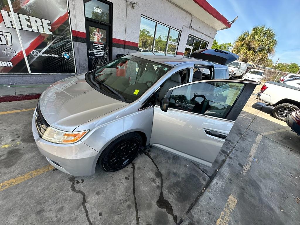 2012 Honda Odyssey LX photo