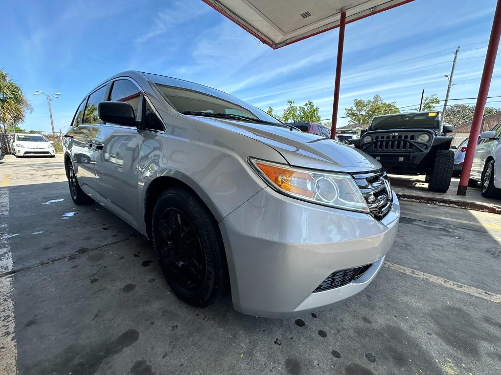 2012 Honda Odyssey LX photo