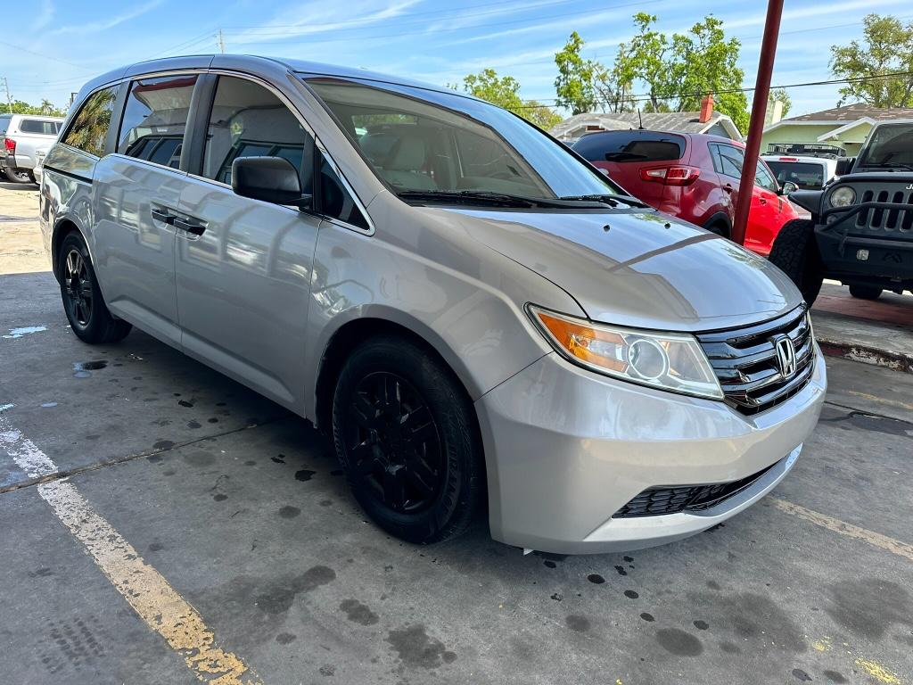 2012 Honda Odyssey LX photo