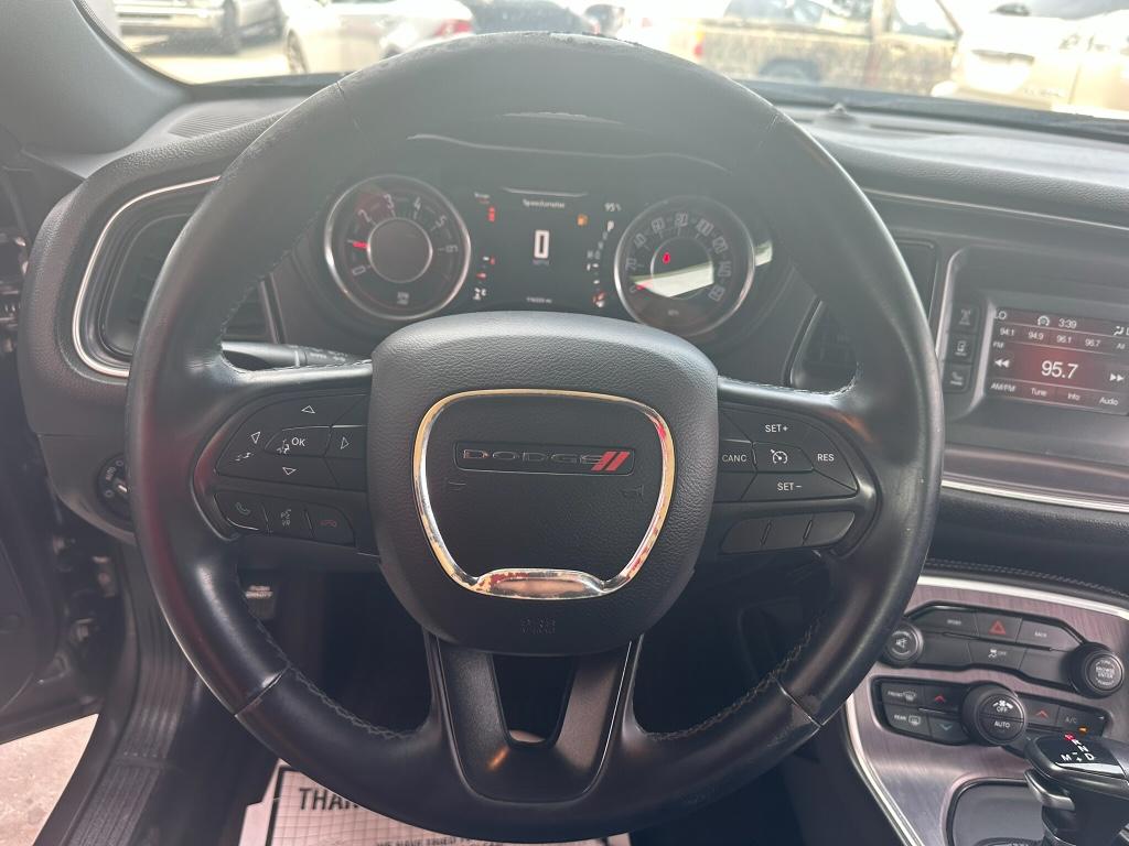 2016 Dodge Challenger SXT photo