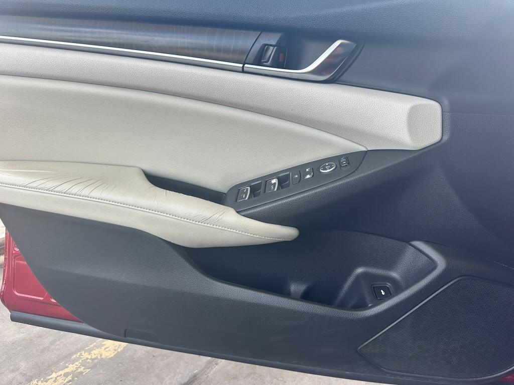 2018 Honda Accord - $14,900