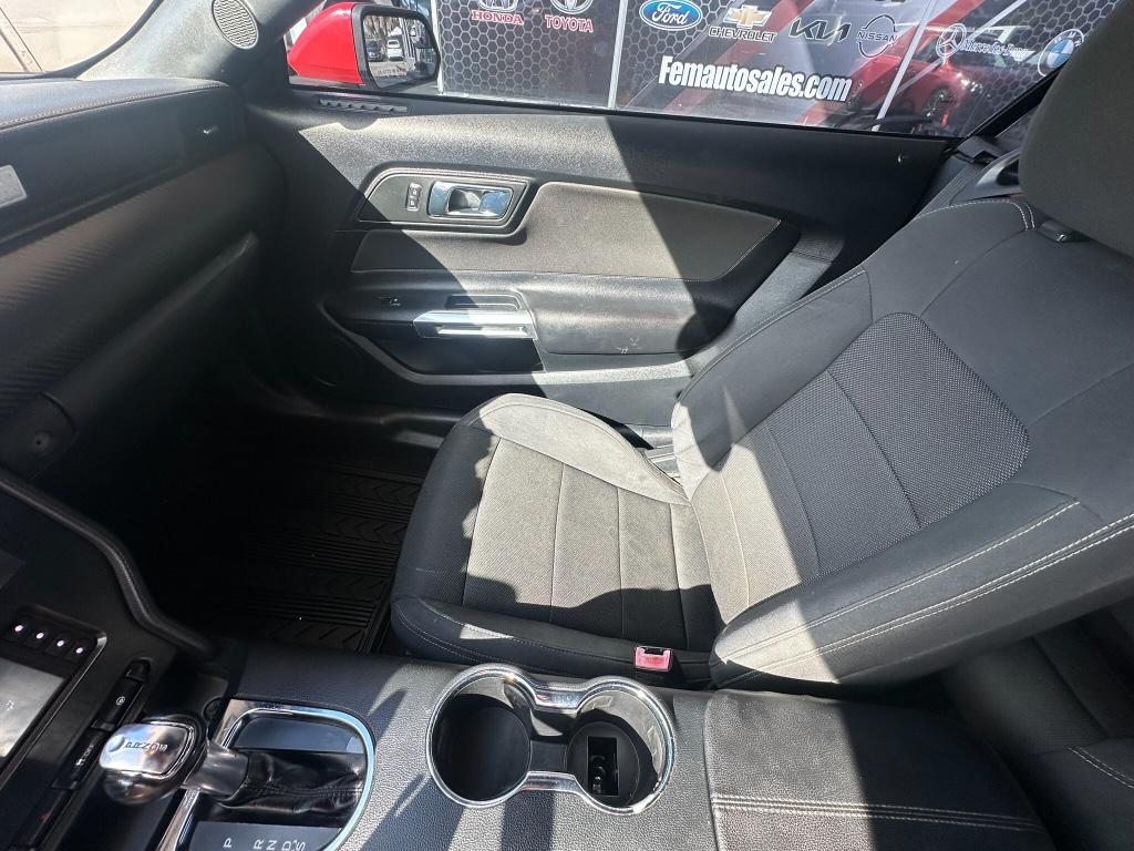 2015 Ford Mustang - $16,900