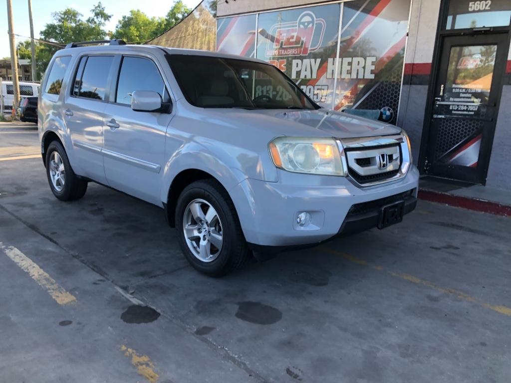 2011 Honda Pilot - $10,900