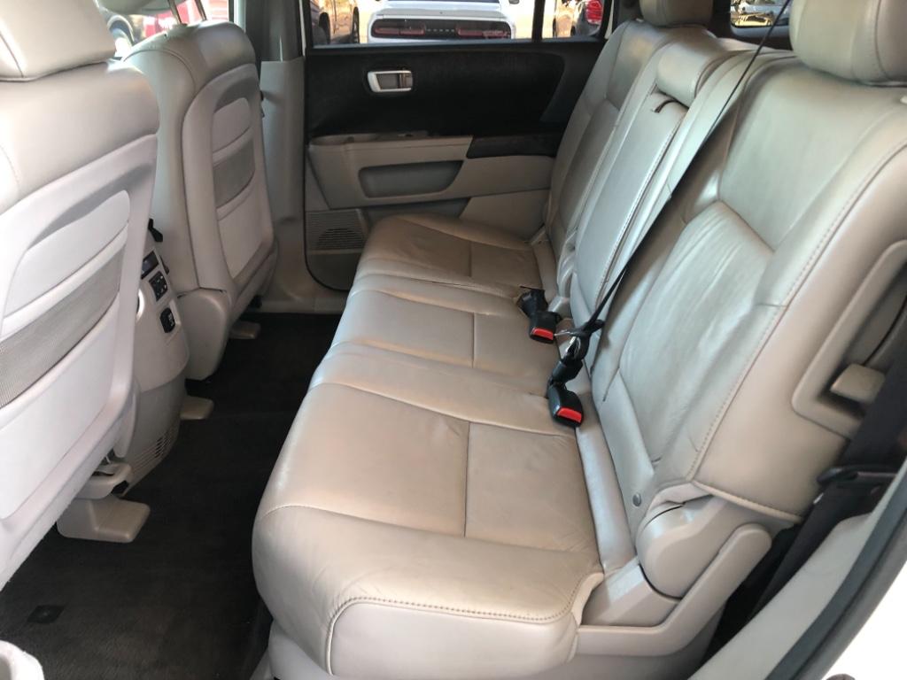 2011 Honda Pilot - $10,900