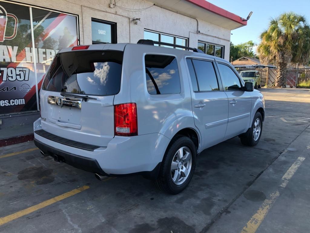 2011 Honda Pilot - $10,900