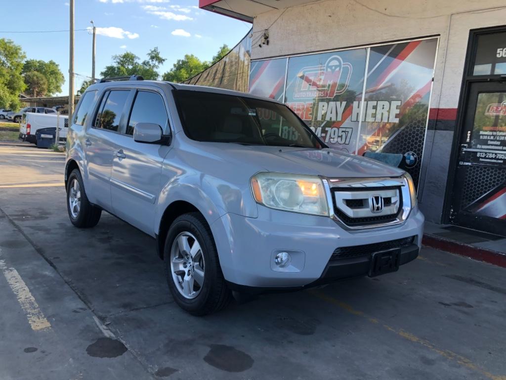 2011 Honda Pilot - $10,900