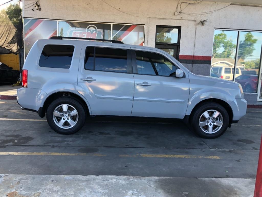 2011 Honda Pilot - $10,900
