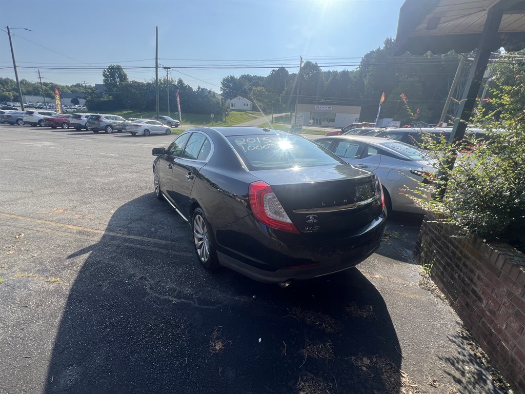 2015 Lincoln MKS