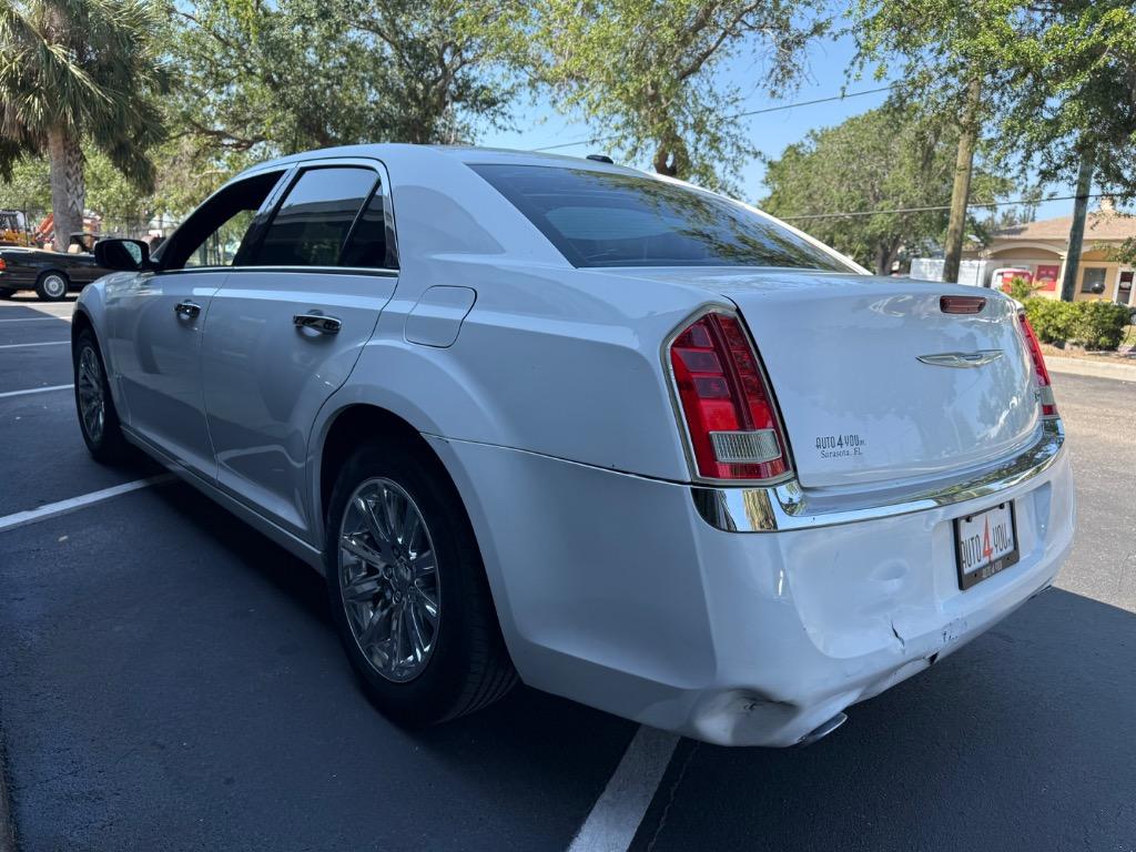 2012 Chrysler 300 Limited photo