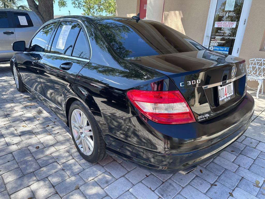 2009 Mercedes-Benz C-Class C300 photo