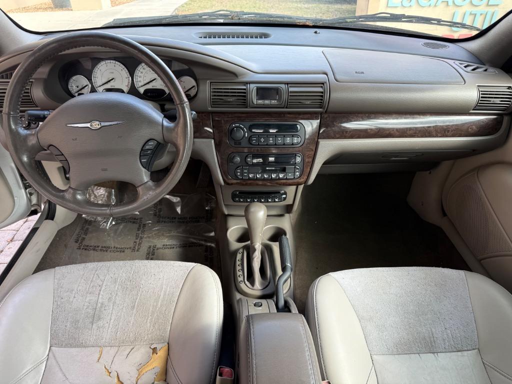 2005 Chrysler Sebring - $2,554