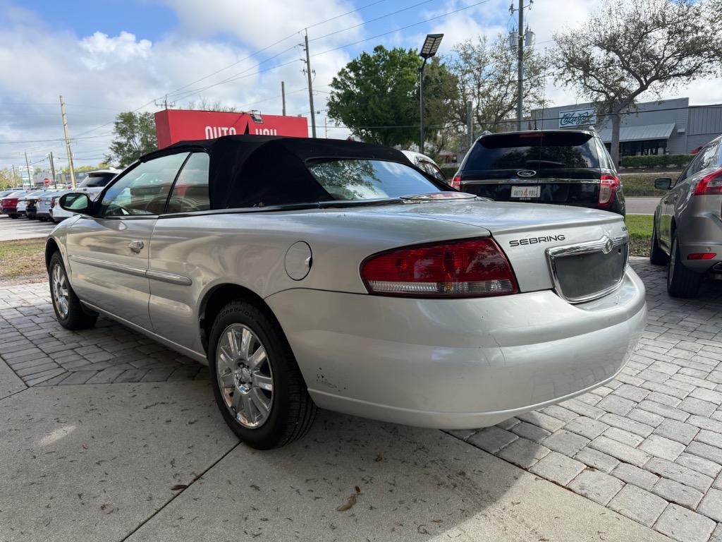 2005 Chrysler Sebring - $2,554