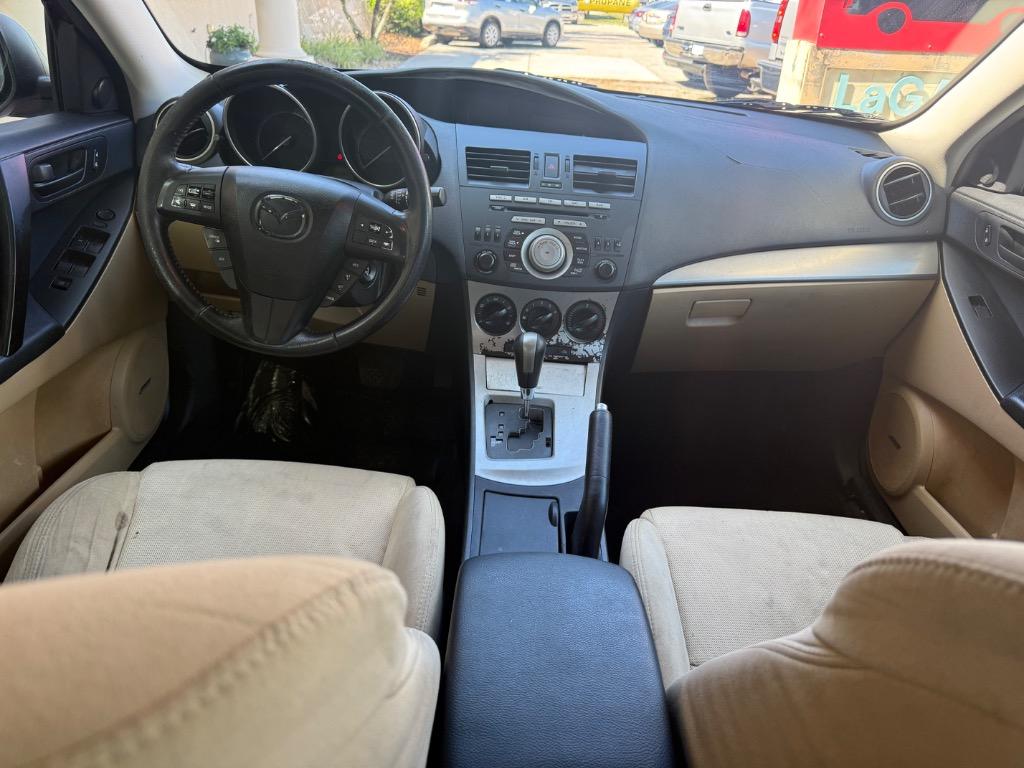 2011 MAZDA MAZDA3 - $2,900