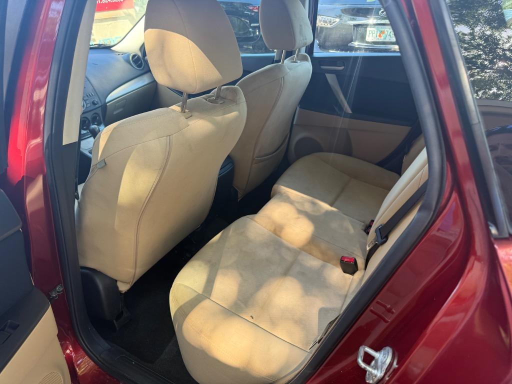 2011 MAZDA MAZDA3 - $2,900
