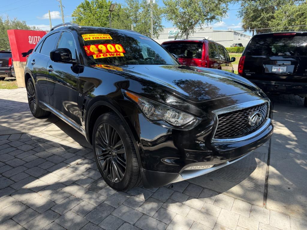 2017 INFINITI QX70 - $21,954