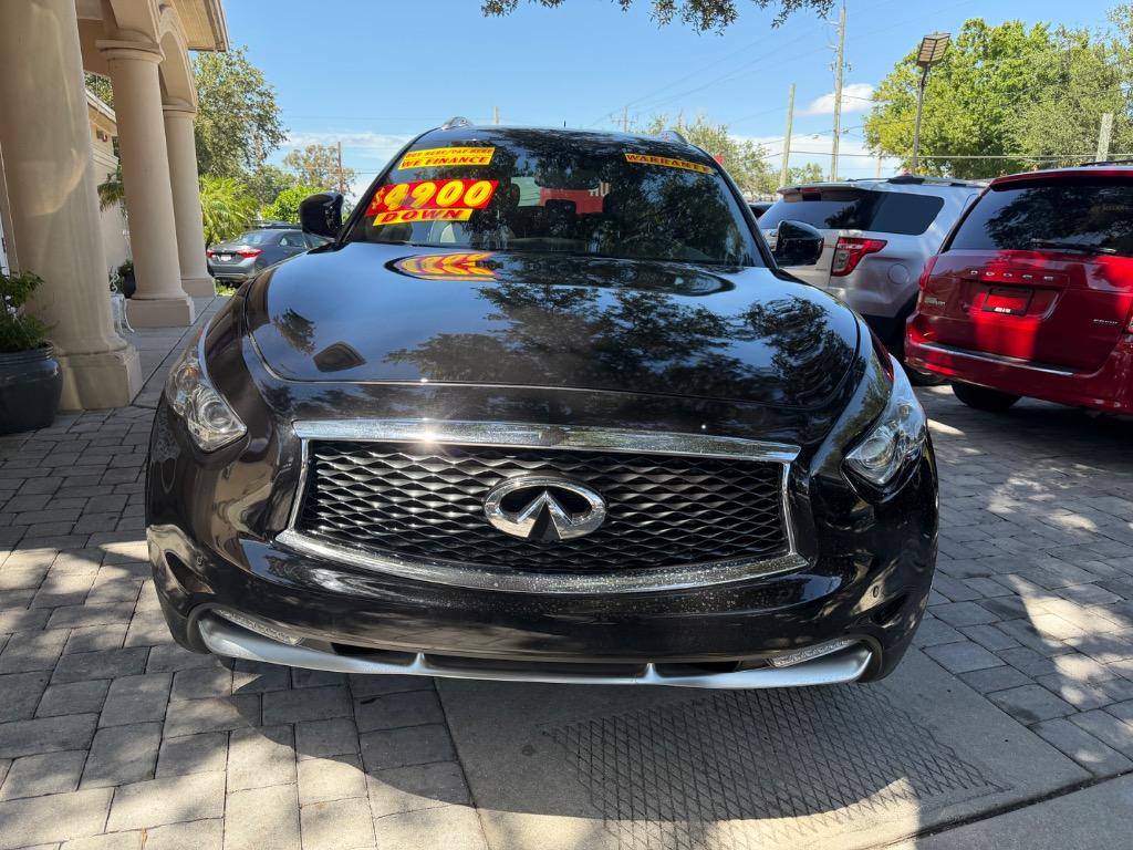2017 INFINITI QX70 - $21,954