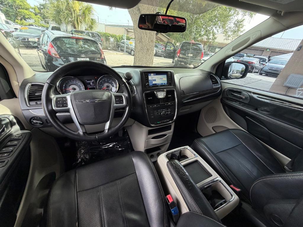 2012 Chrysler Town And Country