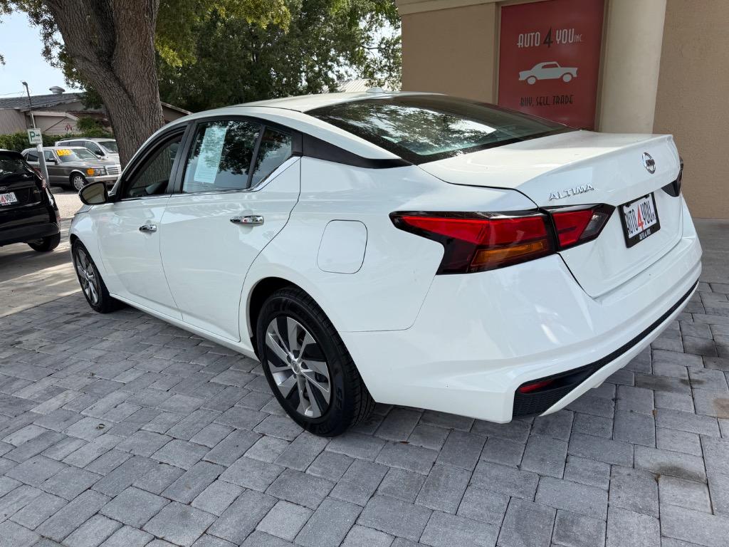 2020 Nissan Altima