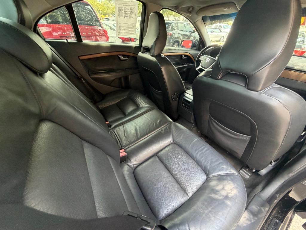 2010 Volvo S80 - $2,954