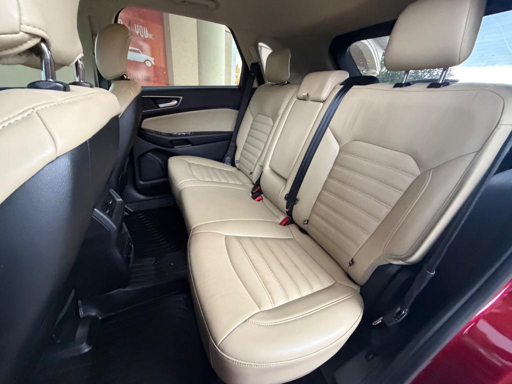 2017 Ford Edge
