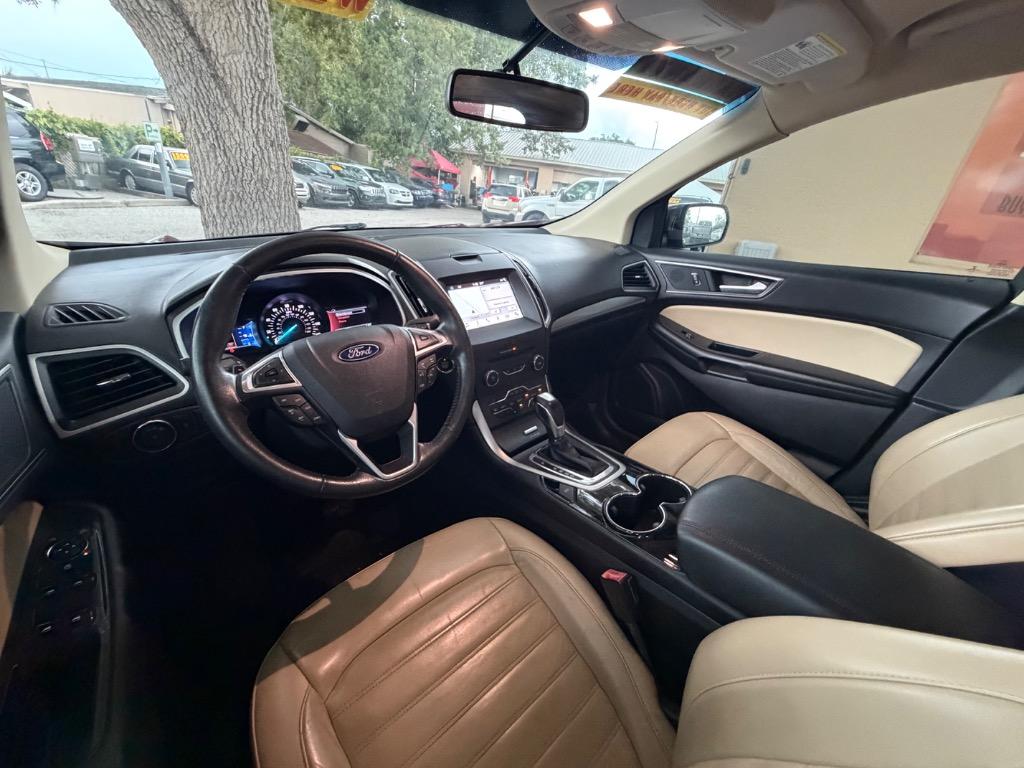 2017 Ford Edge