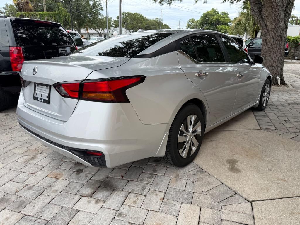 2020 Nissan Altima - $11,954