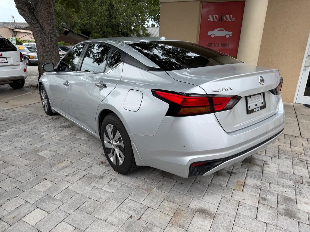 2020 Nissan Altima - $11,954