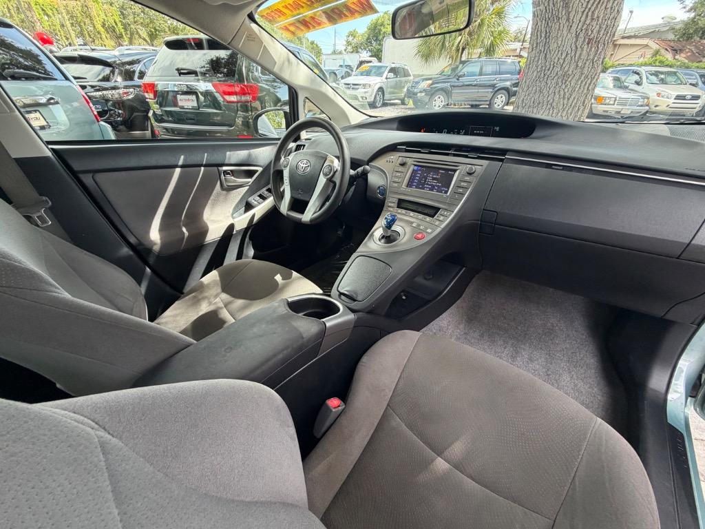 2015 Toyota Prius - $11,953