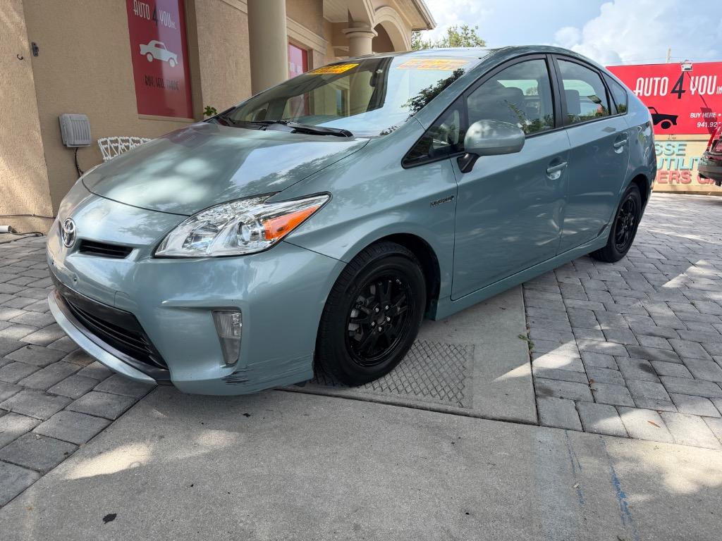 2015 Toyota Prius - $11,953