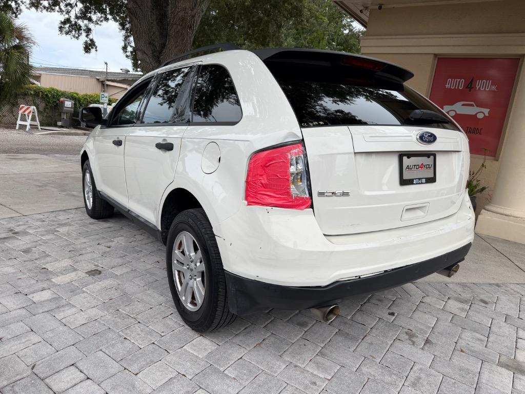 2011 Ford Edge - $1,900