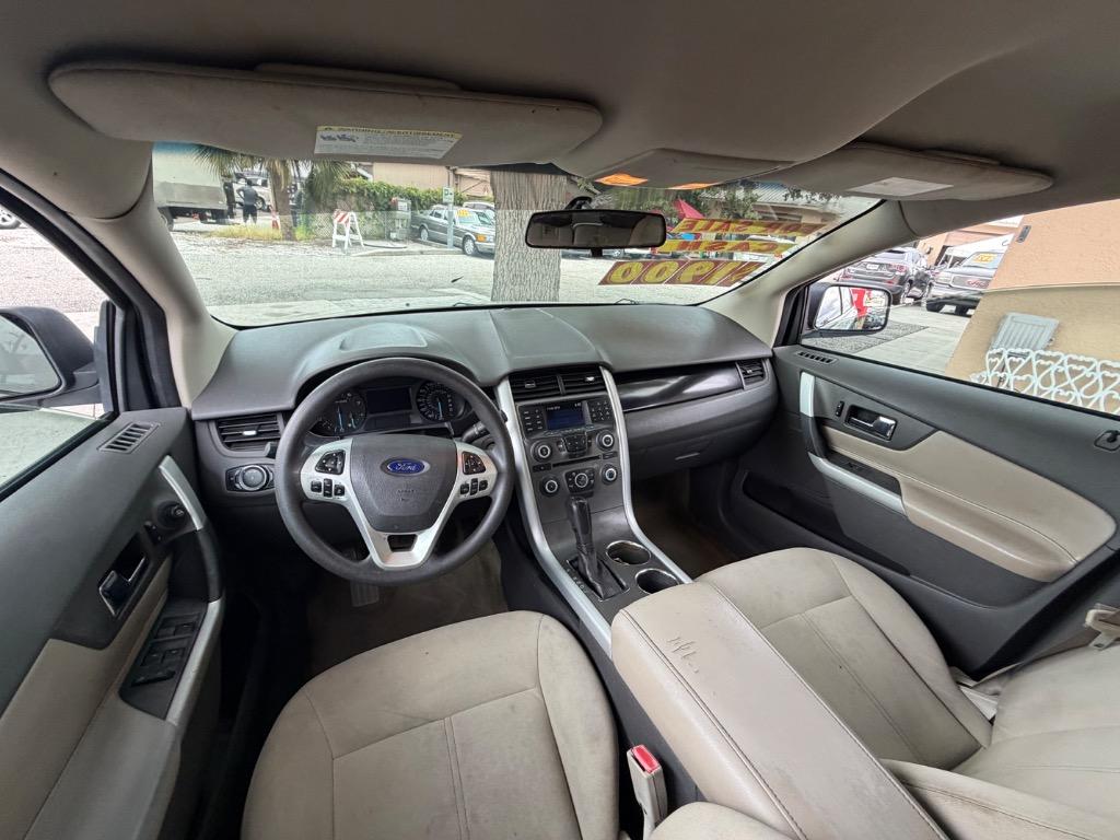 2011 Ford Edge - $1,900
