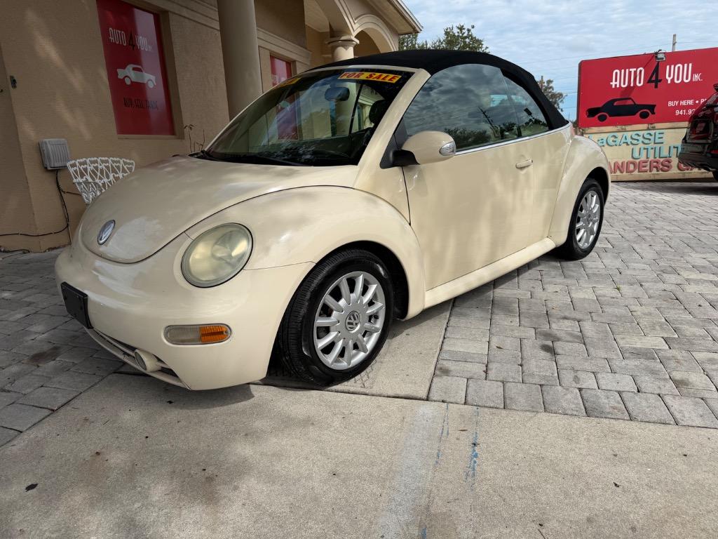2005 Volkswagen Beetle - $2,954