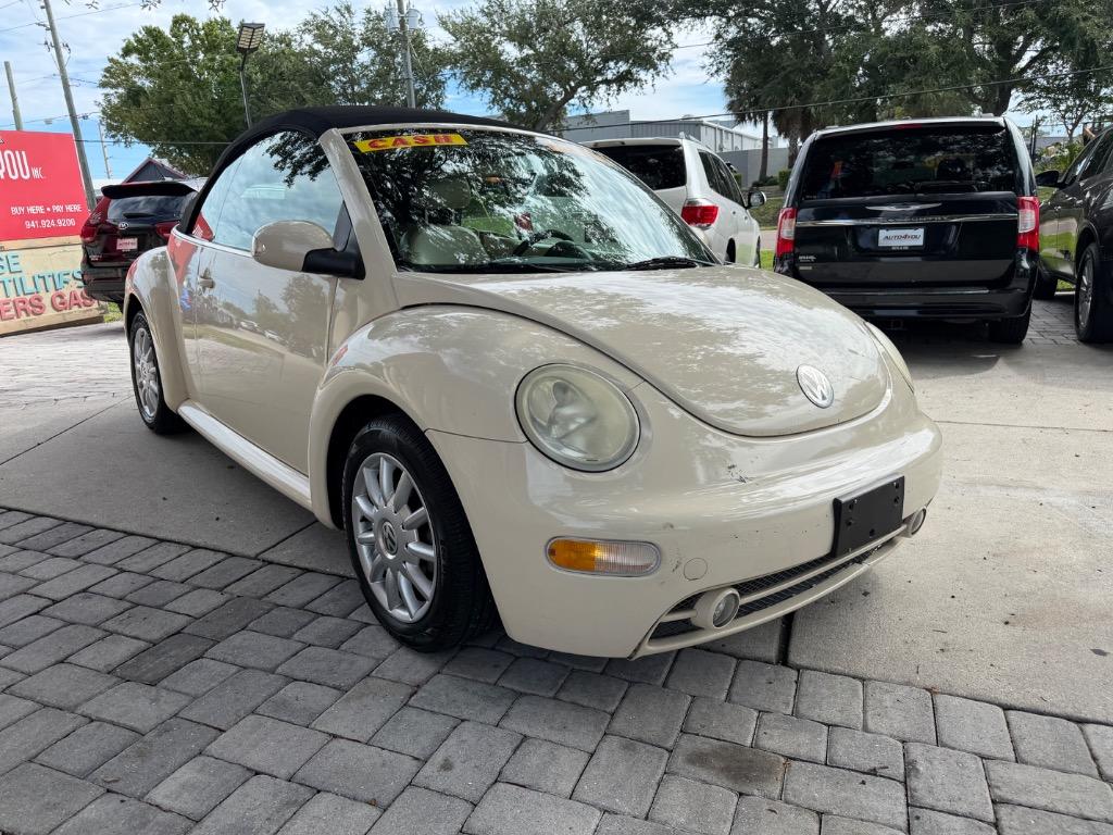 2005 Volkswagen Beetle - $2,954