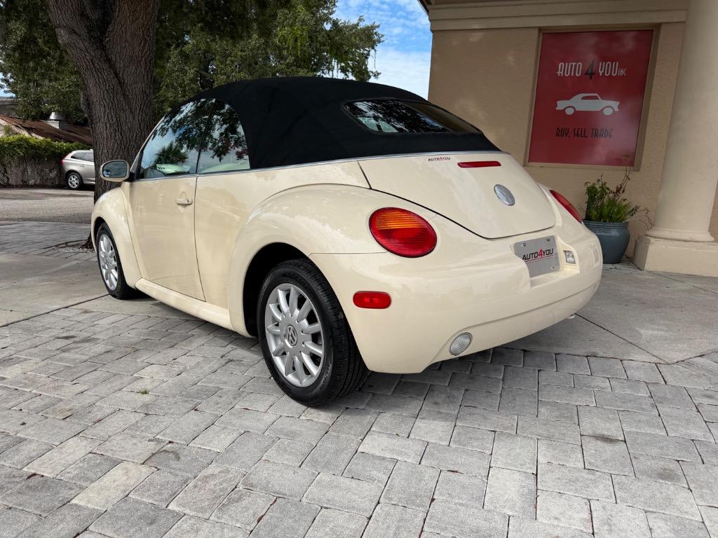 2005 Volkswagen Beetle - $2,954