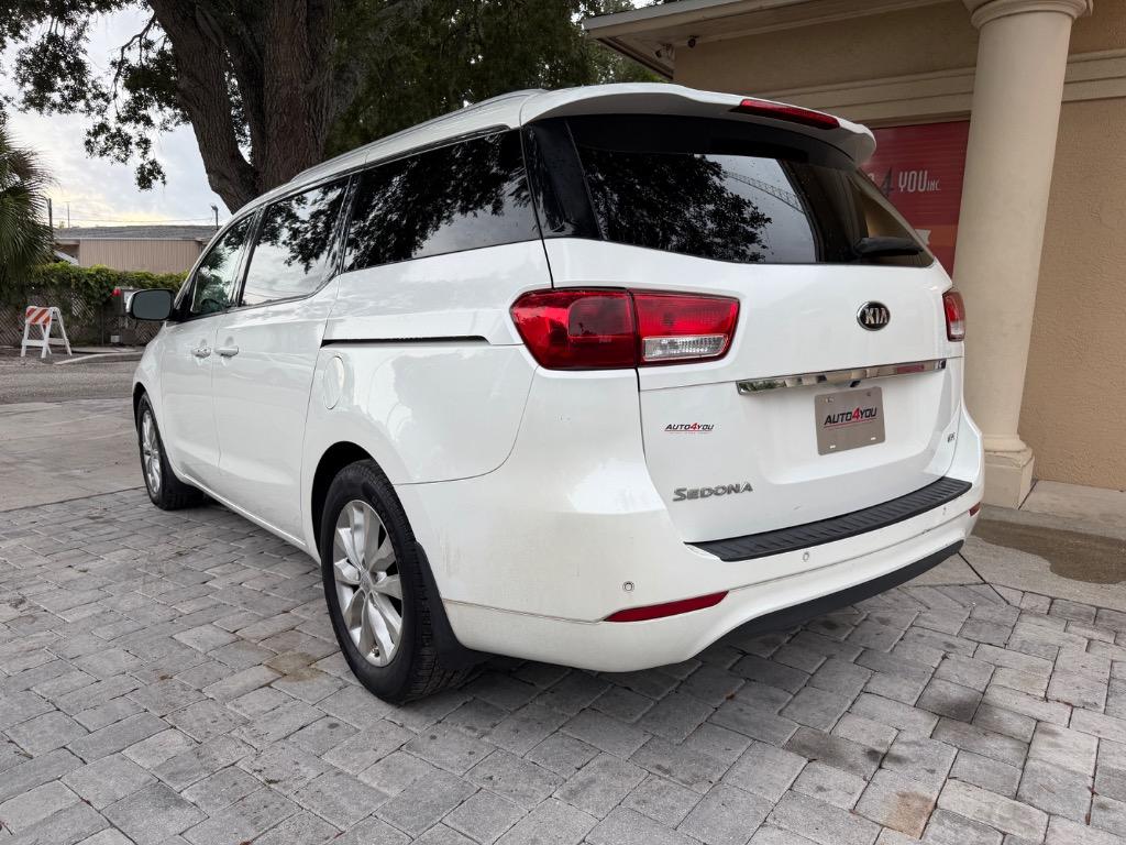 2015 Kia Sedona - $12,954