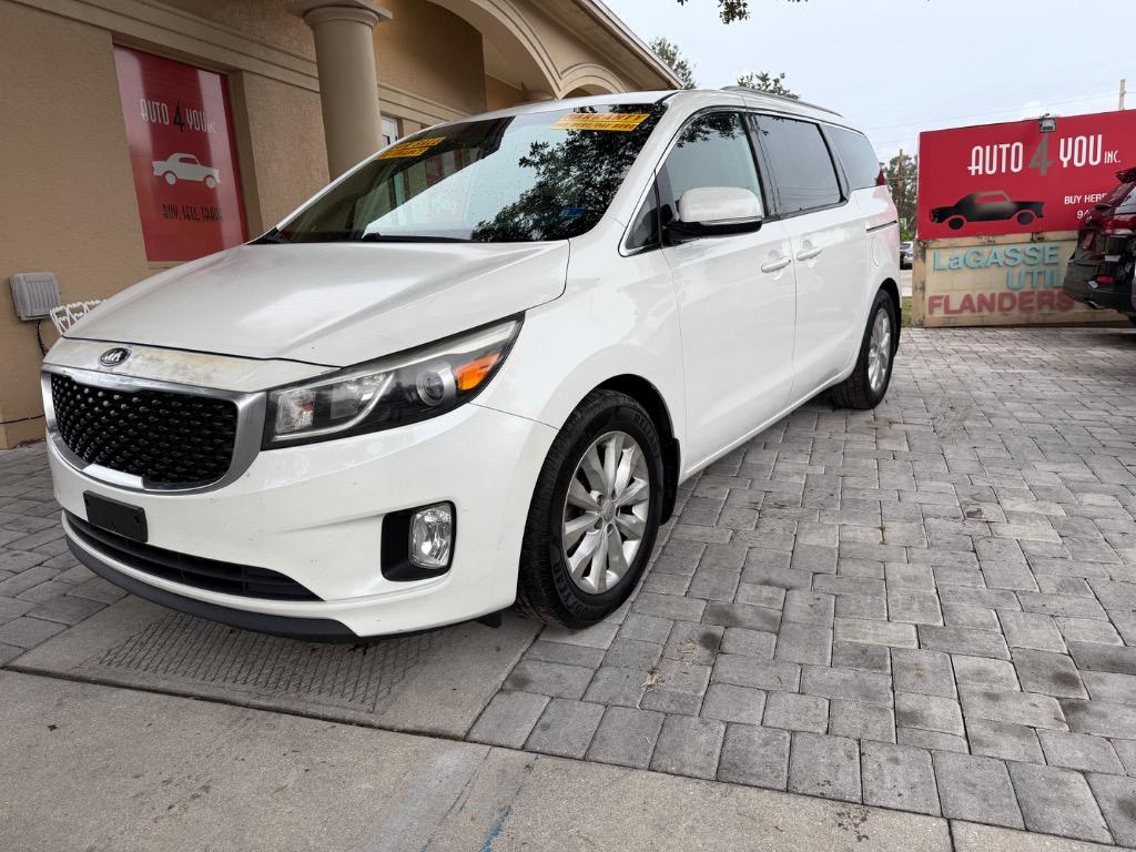 2015 Kia Sedona - $12,954