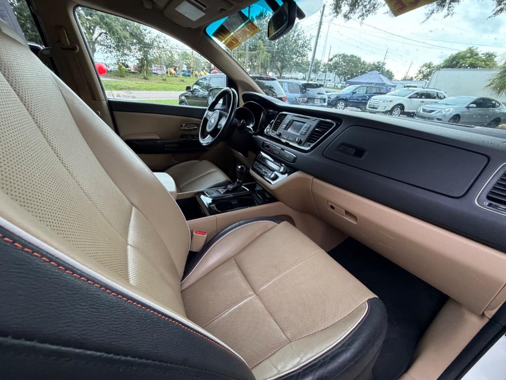 2015 Kia Sedona - $12,954