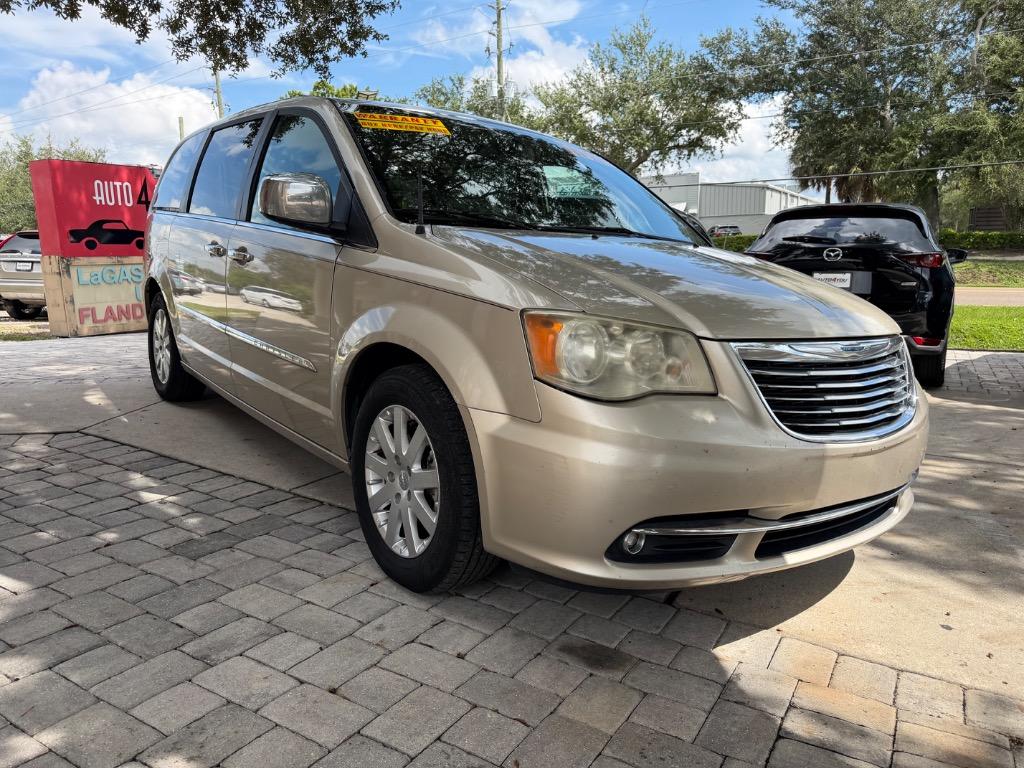 2013 Chrysler Town And Country