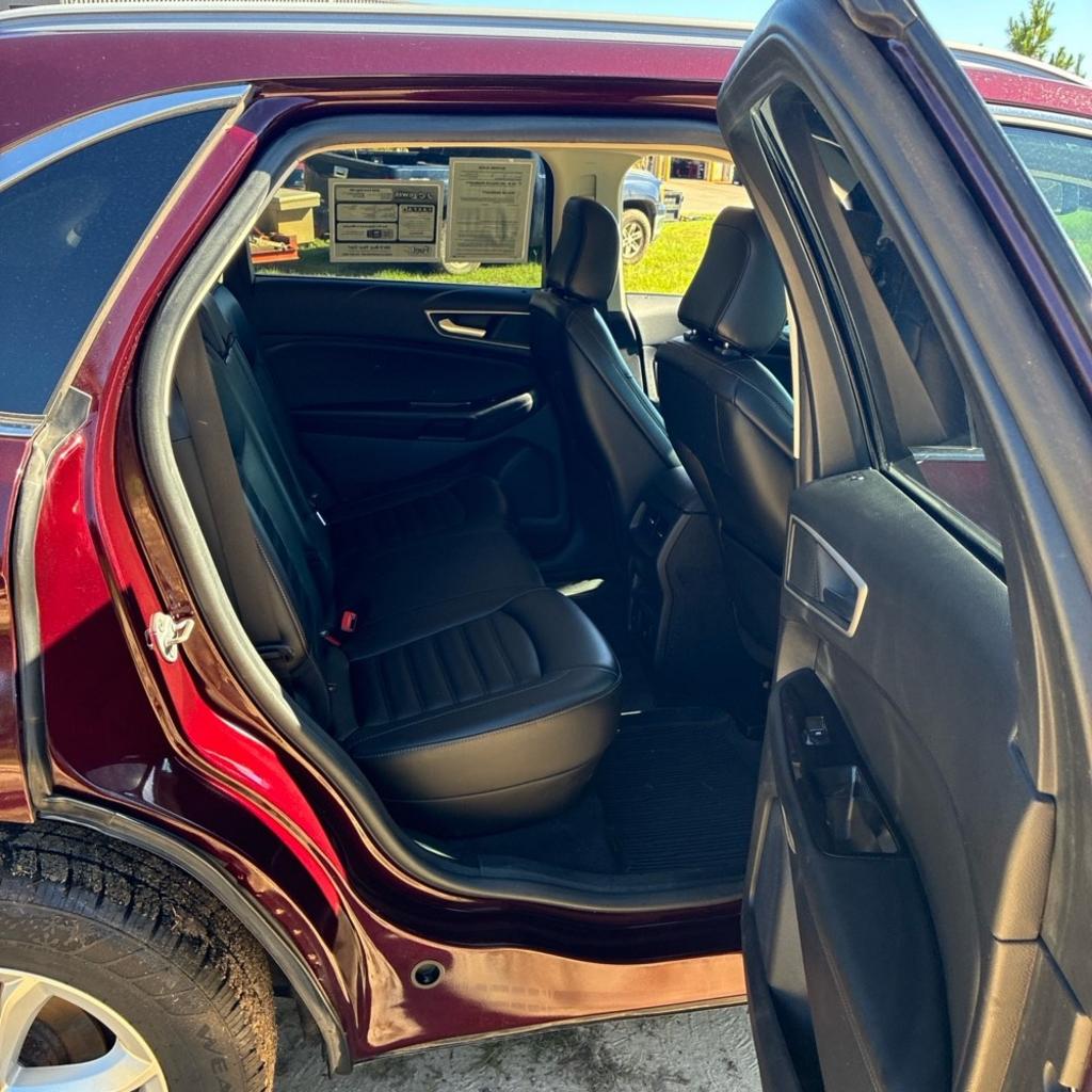 2020 Ford Edge - $8,900