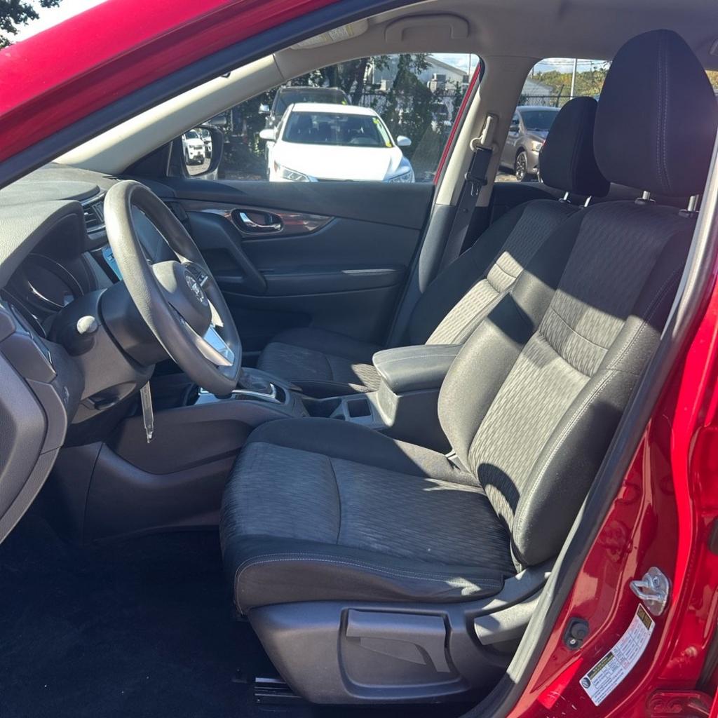 2017 Nissan Rogue - $7,900